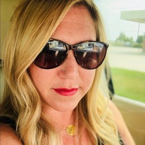 Meet your Posher, January